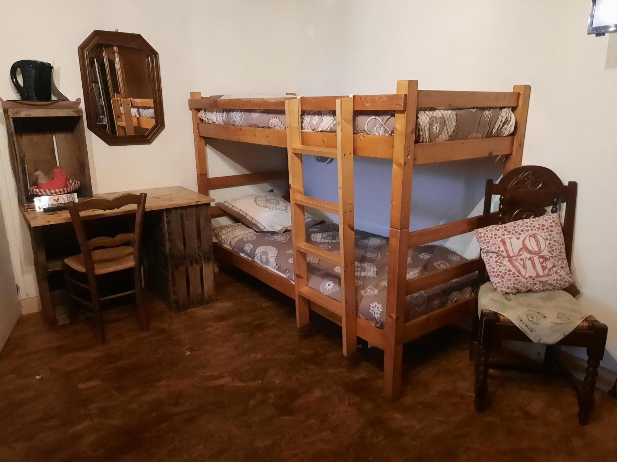 Curciat-Dongalon A La Poularde B&B חדר תמונה